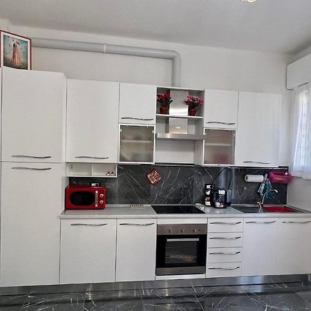 Dimora Sterlizia Zona Fiera S Donato Apartman Bologna Kültér fotó